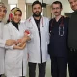 13 günlük bebek bağırsak ameliyatı oldu