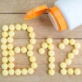 B12 VİTAMİNİ EKSİKLİĞİ
