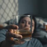 Anksiyete ve Alkol: Geçici Rahatlama, Kalıcı Derinleşme