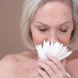 Erken Menopoz Nedir? Belirtileri, Nedenleri ve Tedavi Yöntemleri