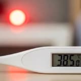 Çocukta ateş kaç derece tehlikelidir?