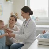 Bebeklerde ve Çocuklarda Büyüme ve Gelişmenin Takibi Neden Önemlidir?