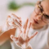 Obsesif Kompulsif Bozukluk (OKB): Belirtiler, Nedenler ve Tedavi Yöntemleri