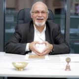 Prof. Dr. Mustafa R. Özbek Profil Fotoğrafı