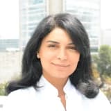 Uzm. Dt. Pelin Tavana Profil Fotoğrafı