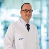 Op. Dr. Emre Günbey Profil Fotoğrafı