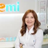 Dt. Özge Parlar Profil Fotoğrafı
