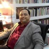 Uzm.Dr. Hüsnü Menteşeoğlu Profil Fotoğrafı