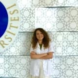Dt. Damla Yükselen Profil Fotoğrafı