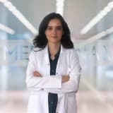 Uzm. Dr. Cansu Özkoçer Profil Fotoğrafı