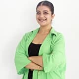 Dil ve Konuşma Terapisti Melis Üretken Profil Fotoğrafı