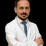 Op. Dr. Tuğberk Güçlü Profil Fotoğrafı