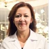 Op. Dr. Özge Yılmaz Profil Fotoğrafı