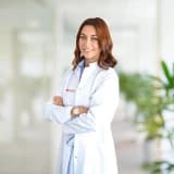 Op. Dr. Gözde Demirezen Profil Fotoğrafı