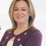Op. Dr. Yeksin Helvacıoğlu Karataş