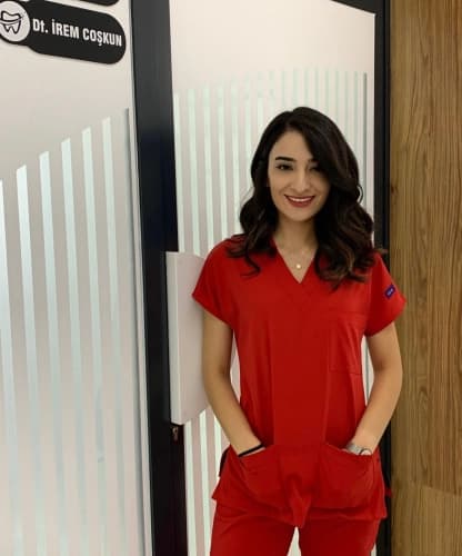 Dt. İrem Coşkun Erkul Profil Fotoğrafı