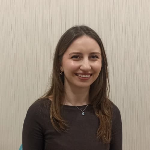 Dt. Büşra Kayış Profil Fotoğrafı