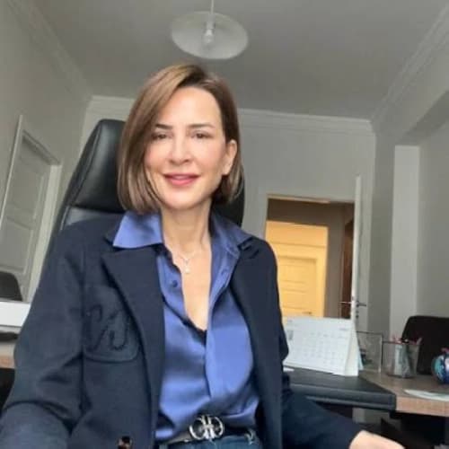 Doç. Dr. Deniz ESİNLER Profil Fotoğrafı