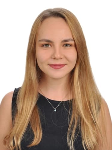 Dyt. İlayda Özkırım Profil Fotoğrafı