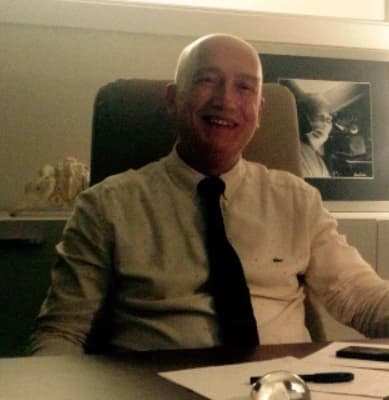 Prof. Dr. Semih Keskil Profil Fotoğrafı