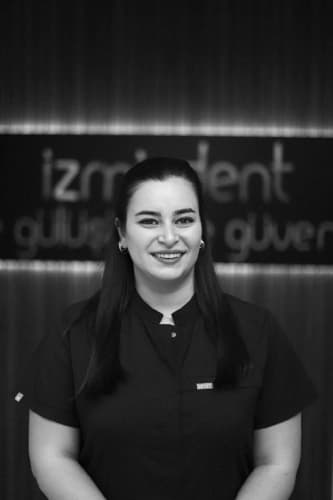 Dt. Ayça Mergen Akar Profil Fotoğrafı