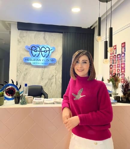 Dr. Dt. Neslihan Özyörük Yıldırım Profil Fotoğrafı