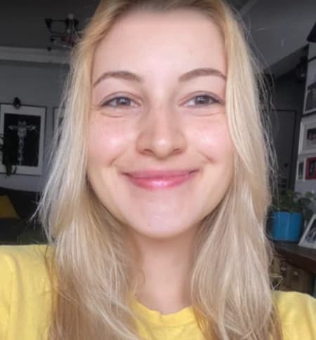 Klinik Psikolog İrem Şaliş Profil Fotoğrafı
