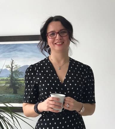 Uzm. Psk. Elçin Akdeniz Profil Fotoğrafı