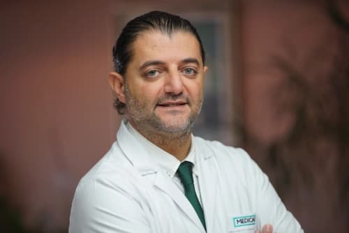 Dr. Öğr. Üyesi Özgür Yaşar Profil Fotoğrafı
