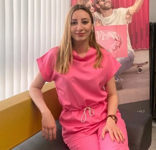 Dt. Ecem Dilek Küçük Profil Fotoğrafı