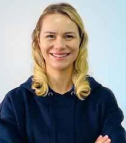 Uzm. Dt. Çağla Maya