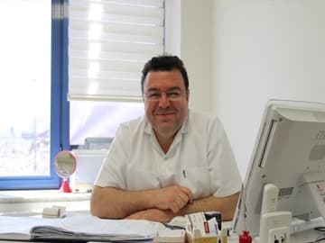 Uzm. Dr. Kenan Özden Profil Fotoğrafı