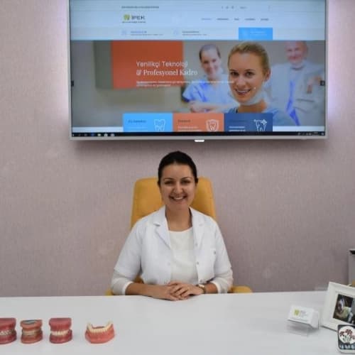 Uzm. Dr. Dt. Burçin İpek Profil Fotoğrafı