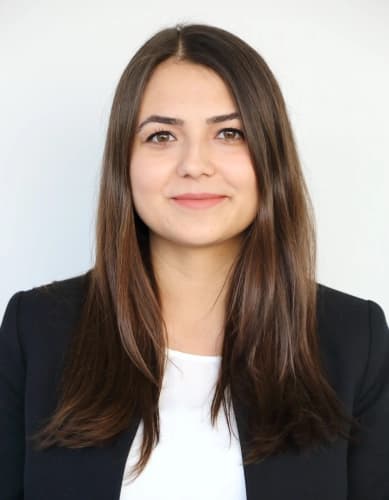 Klinik Psikolog Zekiye Zeybek Armağan