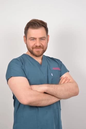 Uzm. Dr. Dt. Serhat Ramoğlu Profil Fotoğrafı