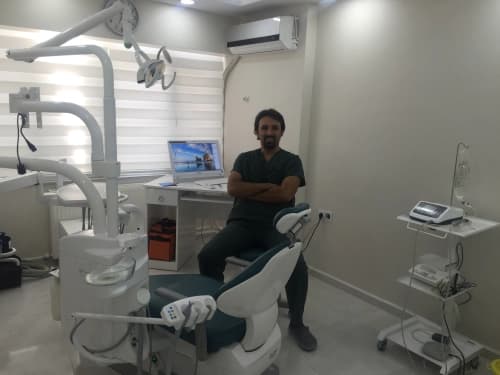 Dr. Dt. Ender Burhanoğlu Profil Fotoğrafı
