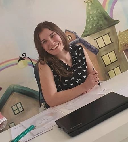 Dr. Dt. Aylin Gençkan Profil Fotoğrafı