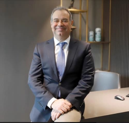 Op. Dr. Ömür Çerçi Profil Fotoğrafı