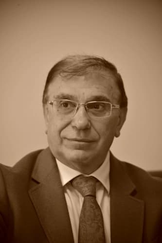 Prof. Dr. Yaşar Bedük Profil Fotoğrafı