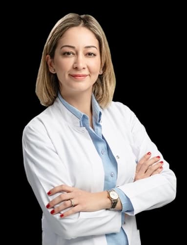 Op. Dr. Elifnur Özak Profil Fotoğrafı