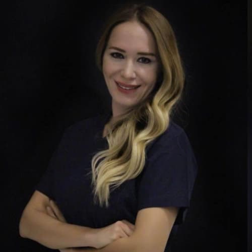 Uzm. Dr. Dt. Seçil Yüksekbilgili Gürbüz Profil Fotoğrafı