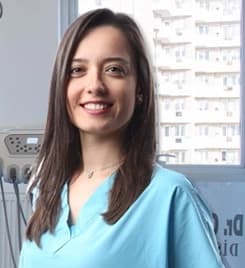 Uzm. Dr. Dt. Gülin Seymen Sarı Profil Fotoğrafı