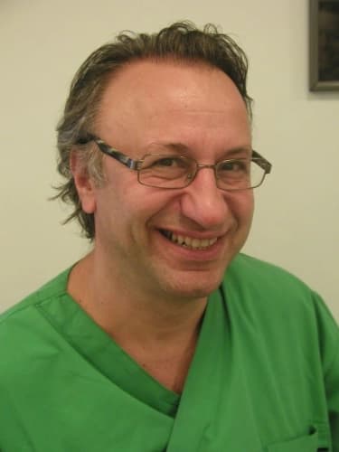 Doç. Dr. Dt. Mehmet Özgen Profil Fotoğrafı