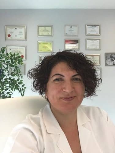 Op. Dr. Emine Vanlıoğlu Profil Fotoğrafı