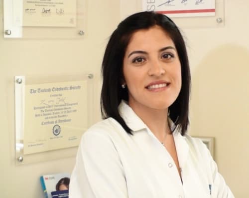 Dt. Demet Ulaman Çıkrıkcı Profil Fotoğrafı