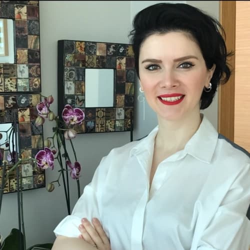 Uzm. Dr. Hande Arda Profil Fotoğrafı