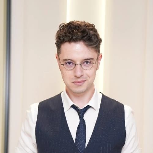Dr. Adem Aydın Profil Fotoğrafı