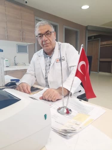 Uzm. Dr. Raşit Hatip Profil Fotoğrafı