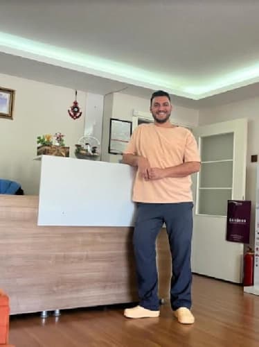 Dr. Dt. Eynar Berdeli Profil Fotoğrafı