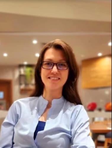 Dr. Elif Arabacı Profil Fotoğrafı